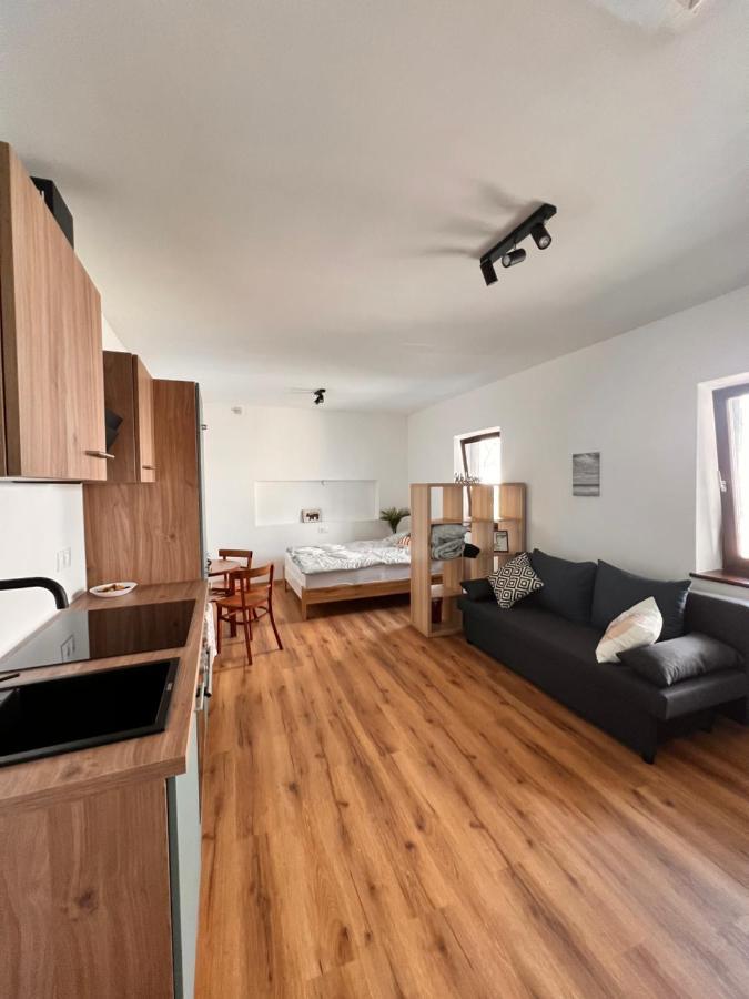 Perfekte Lage! Ganze Wohnung Burgblick Residenz Sankt Veit an der Glan Exterior foto