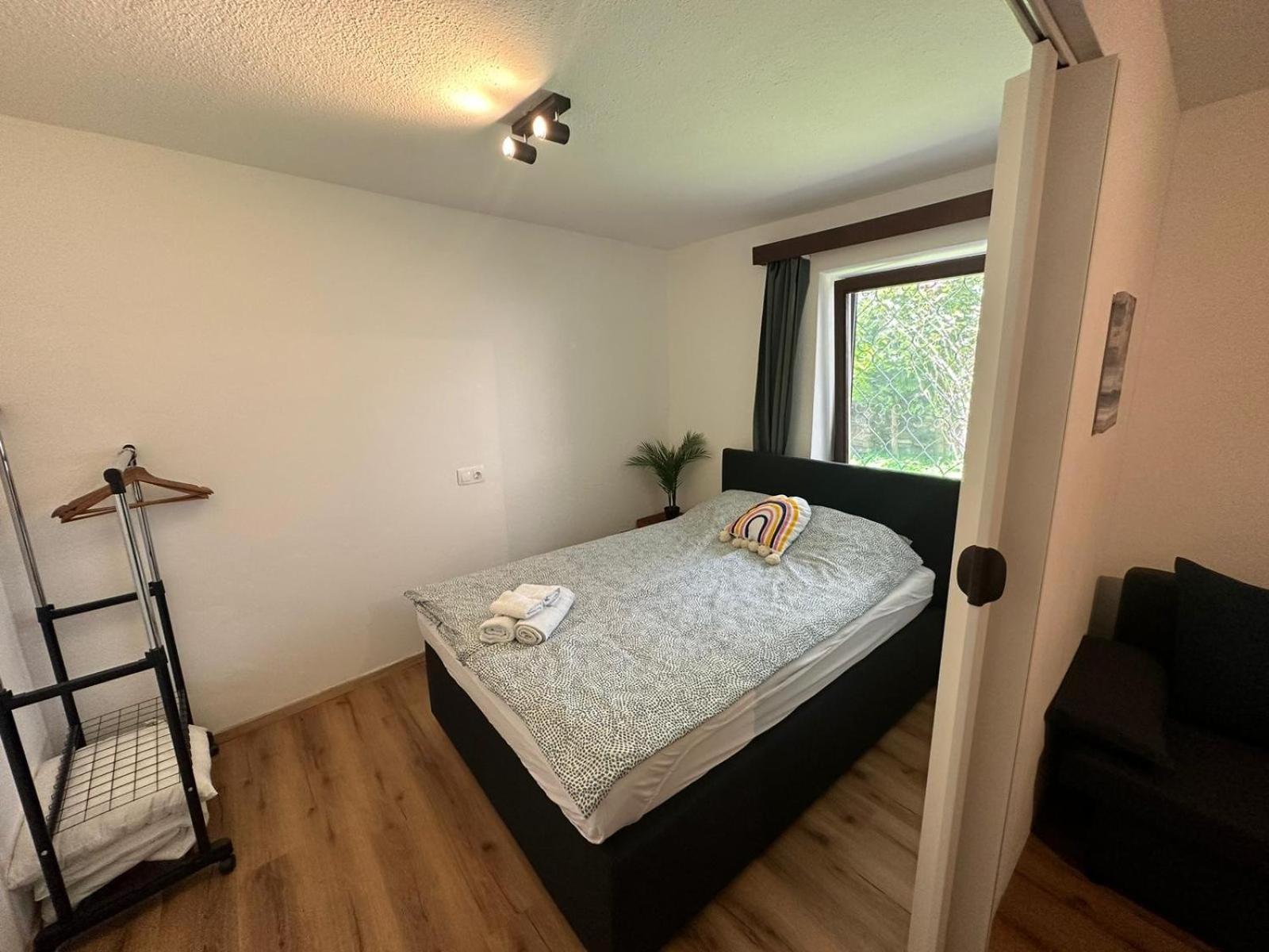 Perfekte Lage! Ganze Wohnung Burgblick Residenz Sankt Veit an der Glan Exterior foto